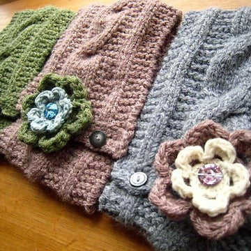 Cable Neckwarmer and Brooch