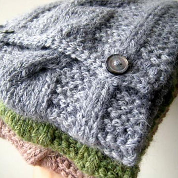 Cable Neckwarmer and Brooch