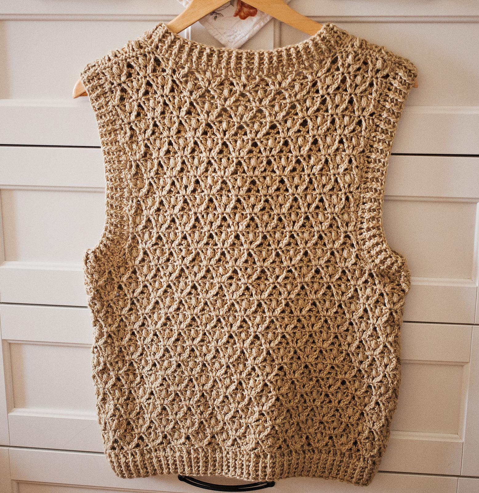 Dori Vest
