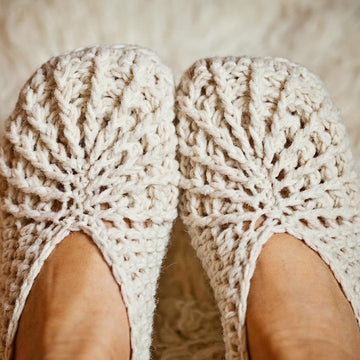 Spider slippers (adult size)