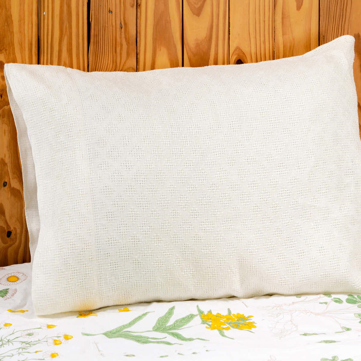 Valley Yarns #265 Heirloom Linen Pillowcase
