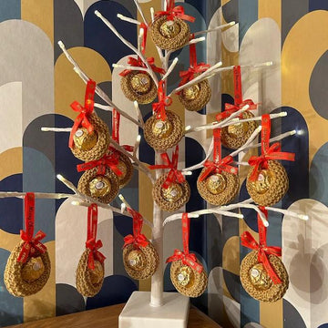 Holly Baskets & Mini Chocolate Wreaths - Ferrero Rocher Covers