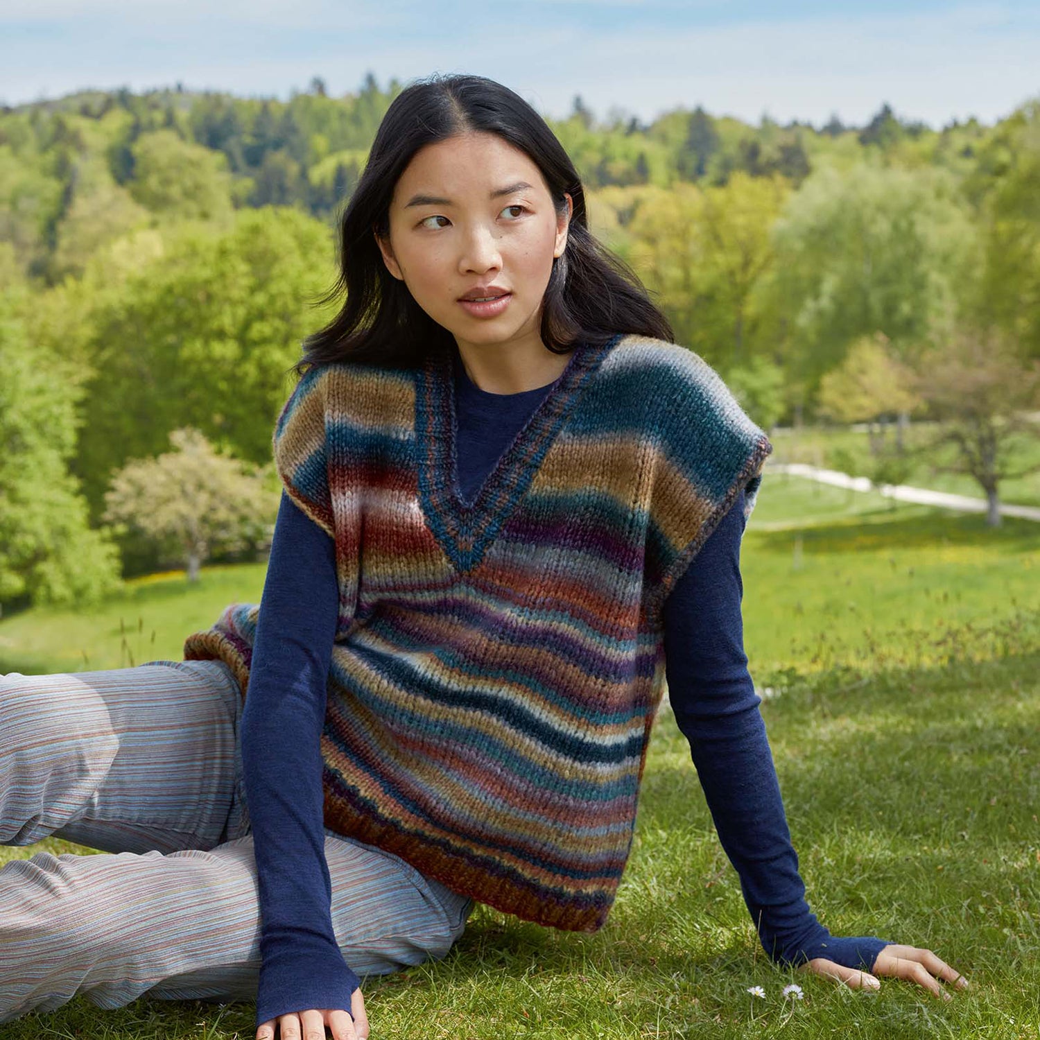 Lang PTO45-01 Vest Waistcoat Knitting Pattern