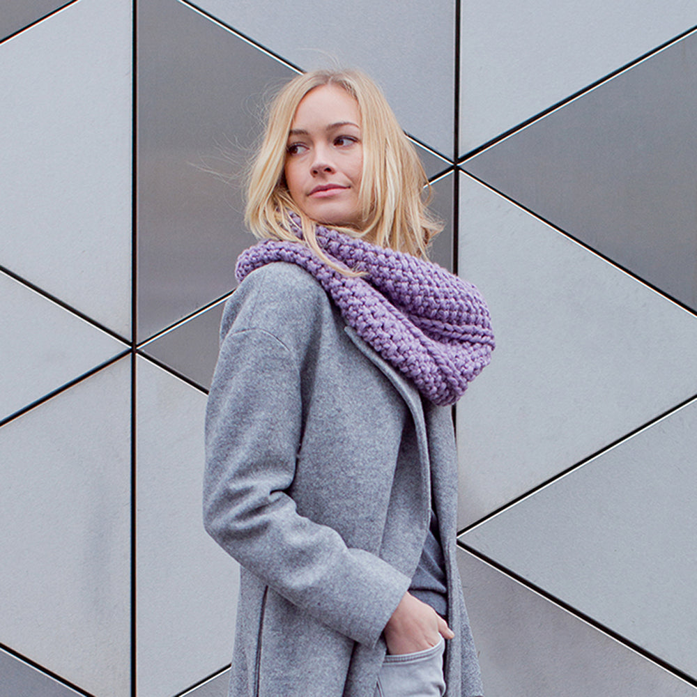 MillaMia Margareta Moss Stitch Cowl Knitting Pattern