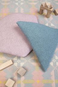 Poppy (Hexagon) Cushion Knitting Pattern