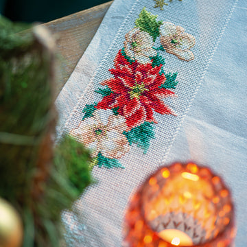 Vervaco Christmas Flowers Aida Tablecloth Cross Stitch kit