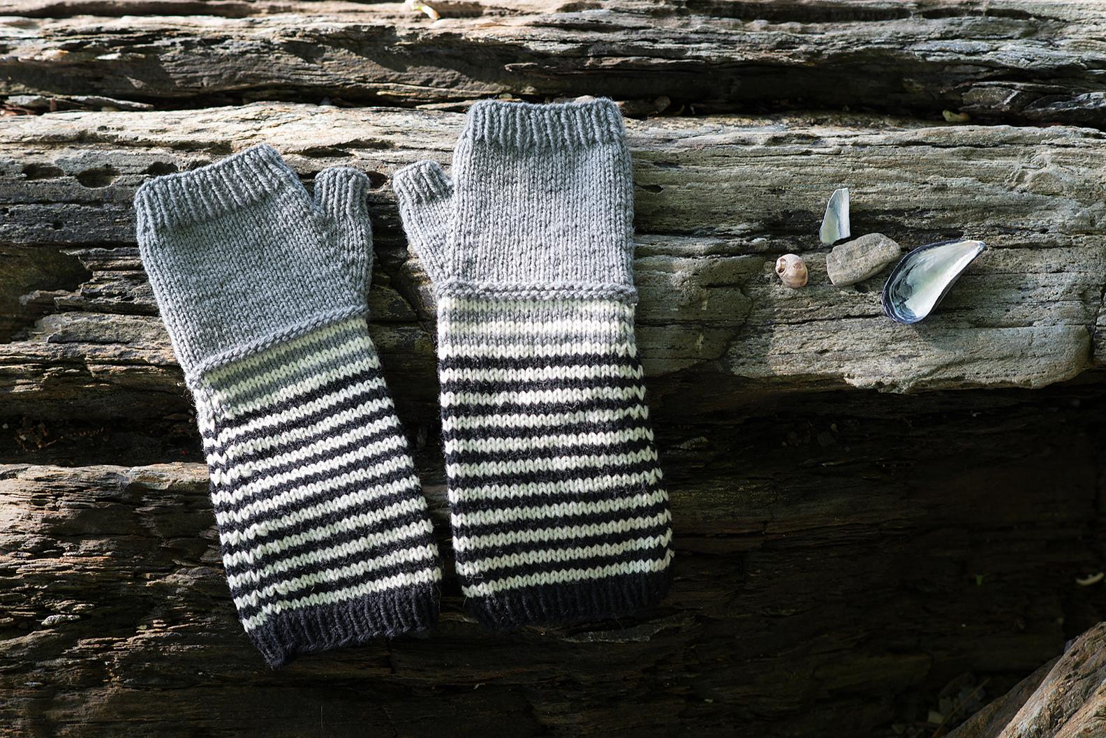 True Stripe Mitts