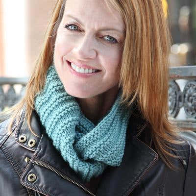 Valley Yarns New Directions Cowl Knitting Pattern