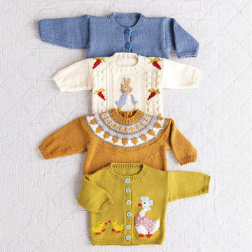 Peter Rabbit™️ Baby Knits: 20 Knitting Patterns for Clothes and Accessories Inspired by the Tales of Beatrix Potter
